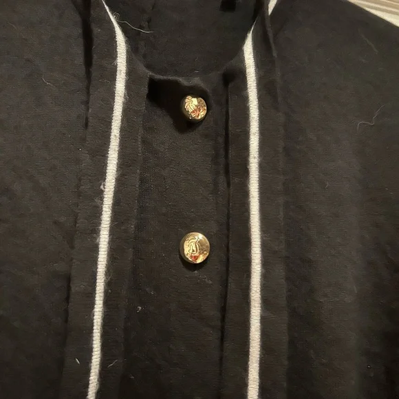 Cute Draper James Black Poncho with White Trim - Picture 4 of 7